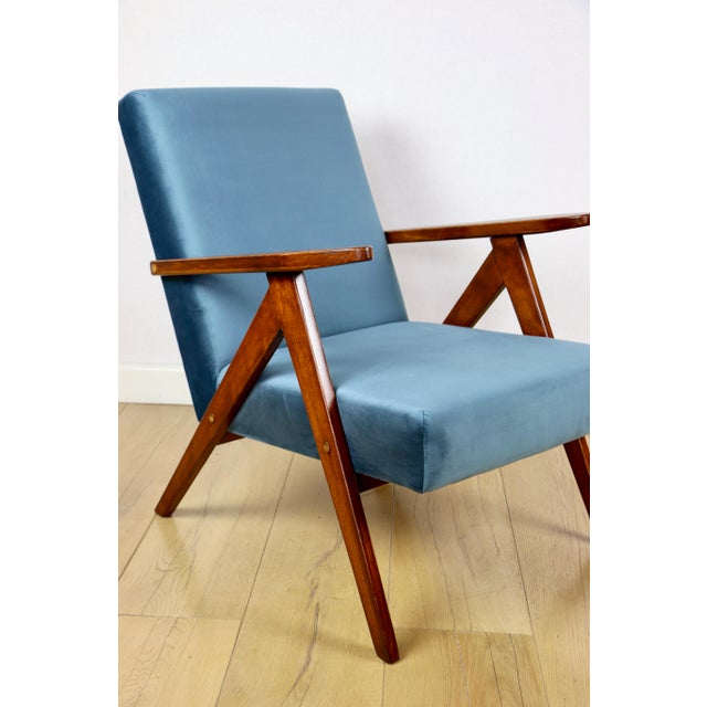 Vintage VAR B-310 Chair in Blue Sky Velvet and Wood, 1960s For Sale - Image 10 of 11