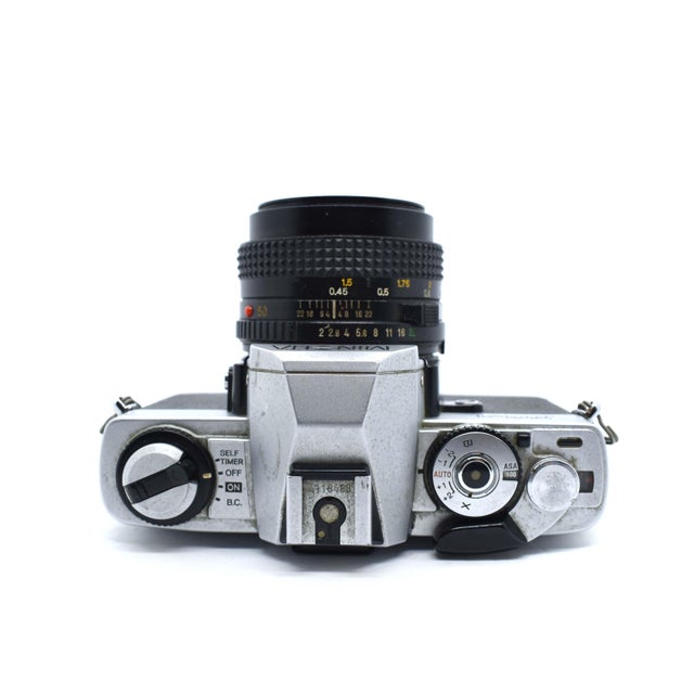 1980's Minolta Xg-a 35mm SLR Film Camera Japan For Sale - Image 4 of 6