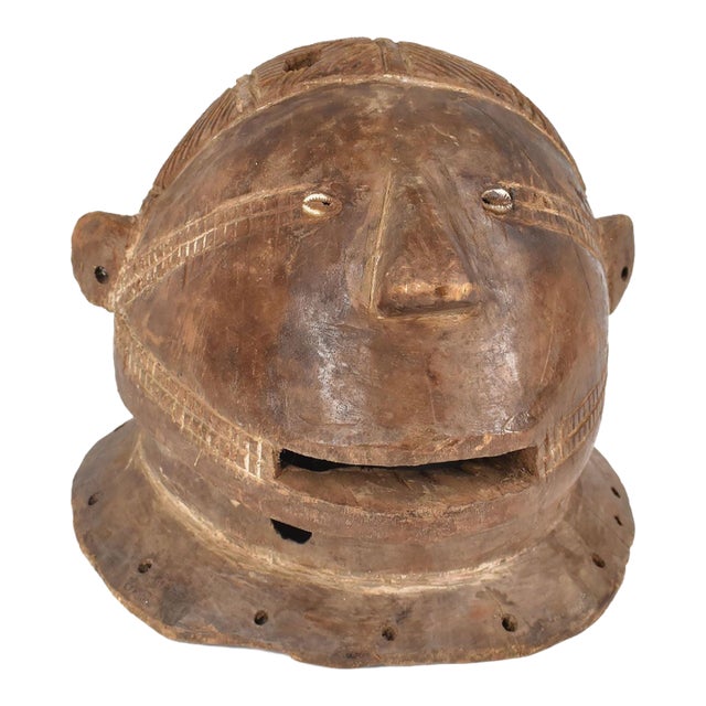 Early 20th Century Tabwa Helmet Mask For Sale