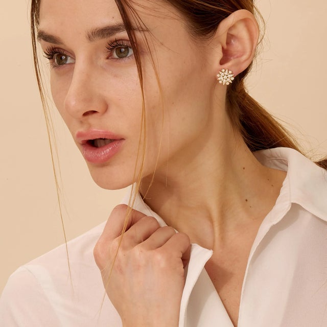 Contemporary Syna Yellow Gold Starburst Earrings with Diamonds, a Pair For Sale - Image 3 of 4