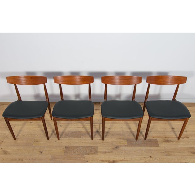Mid-Century Dining Chairs in Teak by Ib Kofod Larsen for G-Plan, Great Britain, 1960s, Set of 4 For Sale - Image 4 of 18