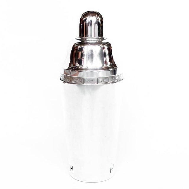 American Art Deco Cocktail Shaker, 1930s For Sale - Image 3 of 12