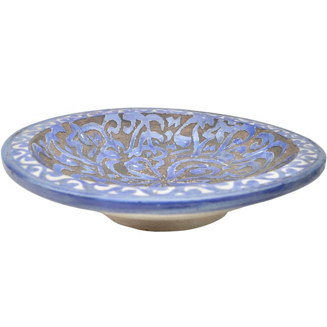 Late 19th Century Moroccan Blue Calligraphy-Patterned Chiseled Ceramic Plate For Sale In New York - Image 6 of 10