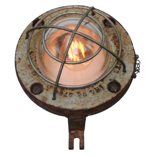 Industrial Industrial Cast Iron and Glass Wall Lamps from Grimmeisen, France For Sale - Image 3 of 8
