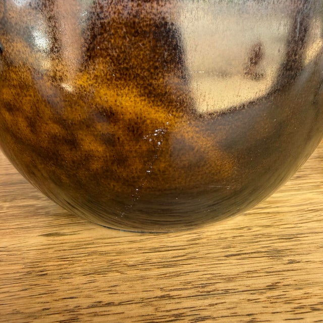 Lotte and Gunnar Bostlund 1960s Mid-Century Modern Lotte and Gunnar Bostlund Danish Brown Ceramic Table Lamp For Sale - Image 4 of 12