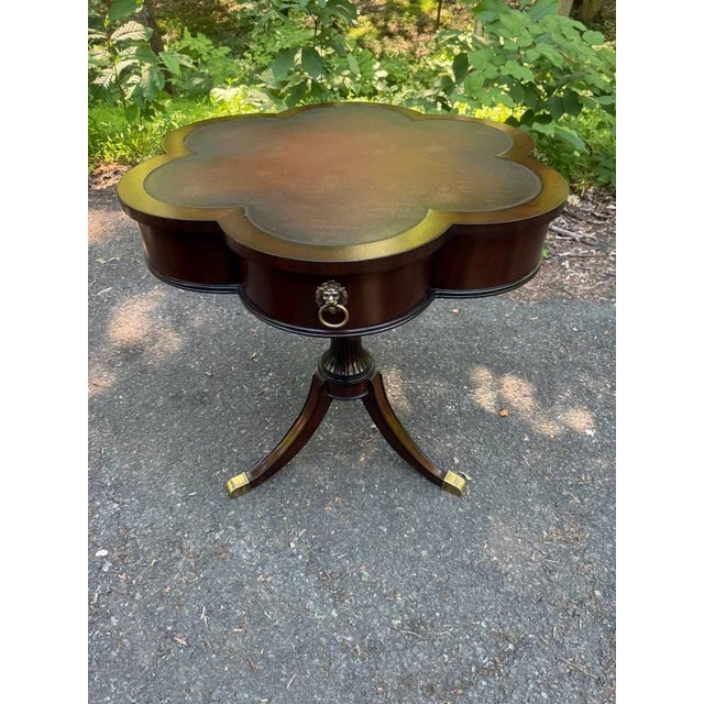 Brown Vintage Ducan Phyfe Georgian Style Clover-Shaped Top Mahogany Pedestal Drum Side Table For Sale - Image 8 of 15