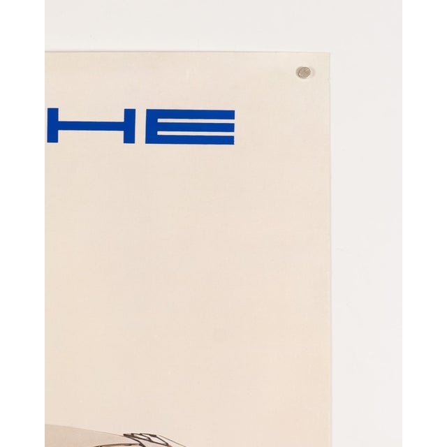 The Piece This original vintage advertising poster features the Porsche 924 in den Farben des Erfolgs. Created in the...