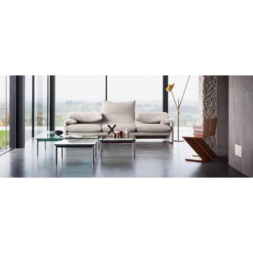 Cassina Low LC10 Table by Le Corbusier, Pierre Jeanneret, Charlotte Perriand for Cassina For Sale - Image 4 of 7