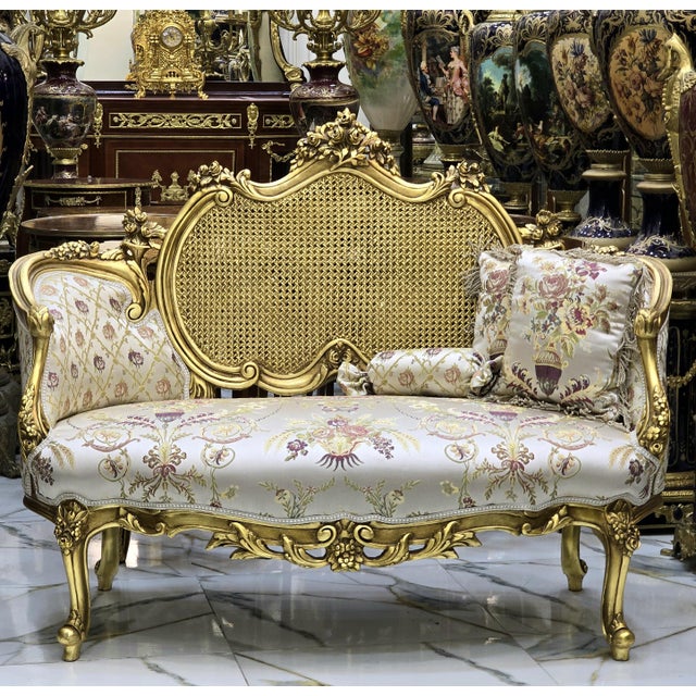 French Style Sofa Settee With Beige White Patterned Fabric For Sale In Miami - Image 6 of 8