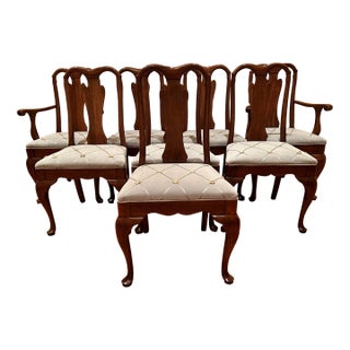 Late 20th Century Set of 8 Davis Cabinet Solid Walnut Traditional Queen Anne Style Dining Chairs With Parson Upholstery For Sale