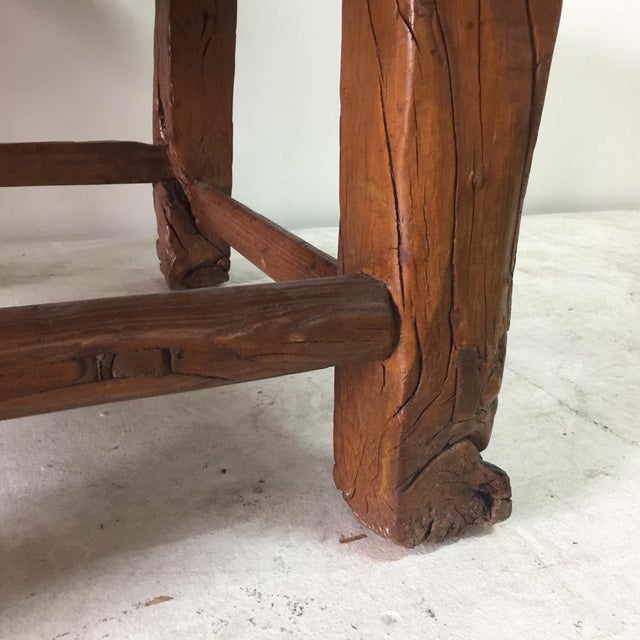 Antique Huanghuali hardwood round low center table with great patina. very nice original wear. Elegant appearance....