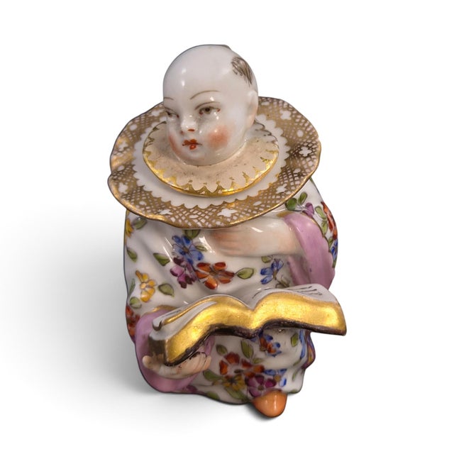 French Porcelain Figural Inkwells in the style of Kändler for Edmé Samson, 1860, Set of 2 For Sale - Image 9 of 16
