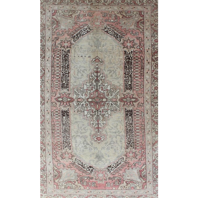 Early 20th Century Early 20th Century Antique Turkish Sivas Rug With Delicate Pink Center Medallion For Sale - Image 4 of 8
