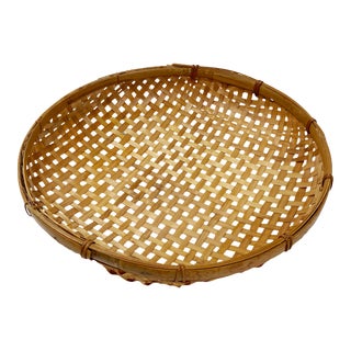Vintage Round Tortoise Shell Rattan Wicker Basket Tray For Sale