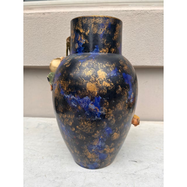 19th Century Majolica Flowers Vase For Sale In Austin - Image 6 of 8