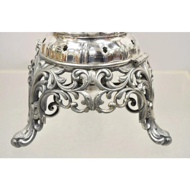 Early 20th Century Antique Reed & Barton Silver Plated Victorian Tilting Tea Coffee Pot on Stand For Sale - Image 5 of 12