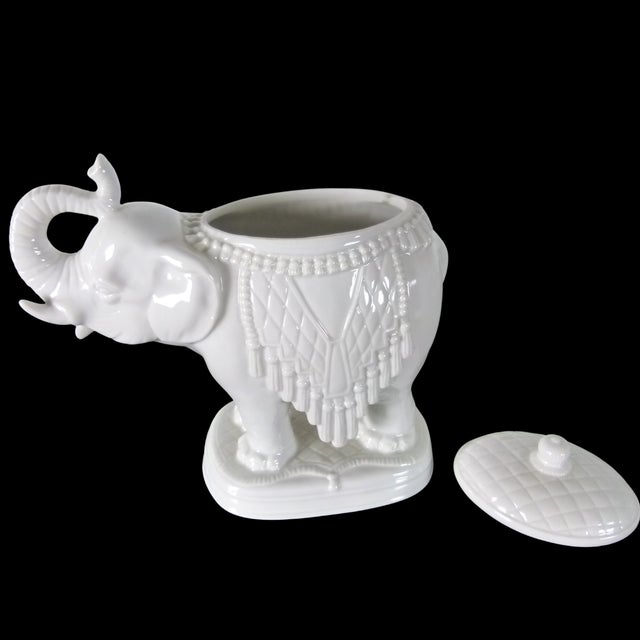 Vintage Andrea by Sadek White Porcelain Elephant Candy Dish | Elephant Lidded Trinket Box | Made in Japan | Foil Sticker For Sale - Image 12 of 16