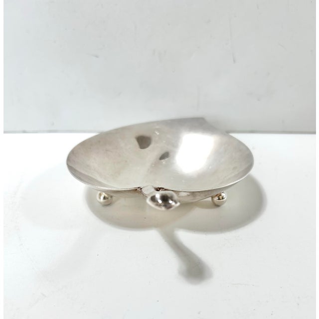 Rogers Bros. Mid 20th Century Silverplate Leaf Bowls Set – 1847 Rogers Bros International Silver For Sale - Image 4 of 12