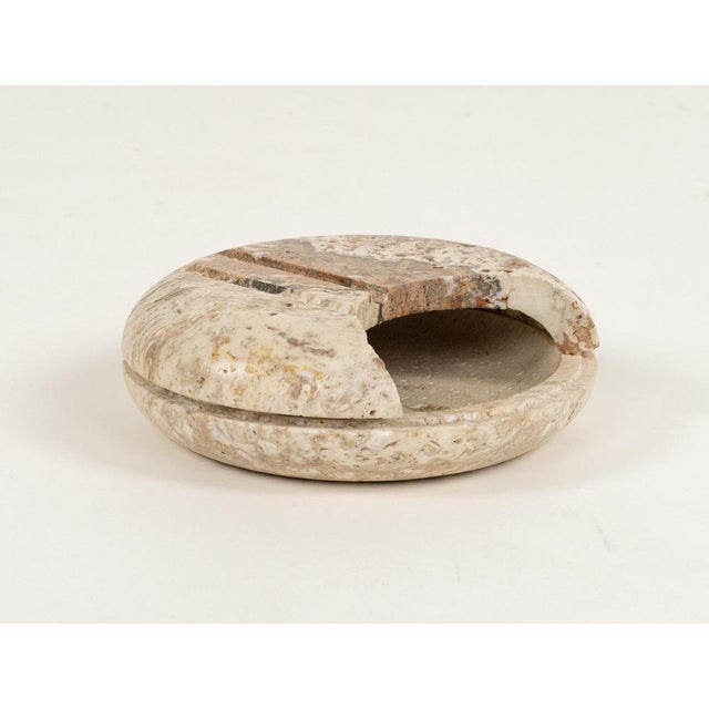 Mid-Century Modern Mid-Century Modern Round Vide-Poche in Travertine from Fratelli Mannelli, Italy, 1970s For Sale - Image 3 of 17
