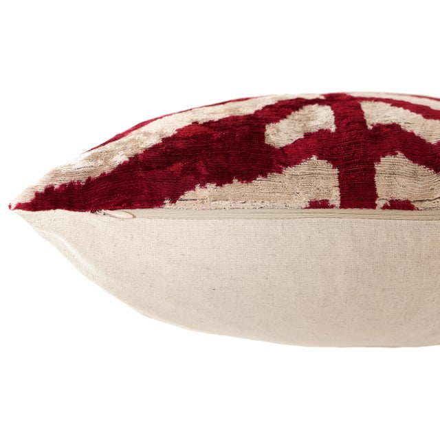 Hand-Knotted Silk Velvet Ikat Pillow - 16x16 Crimson & Champagne Heritage For Sale In San Francisco - Image 6 of 8
