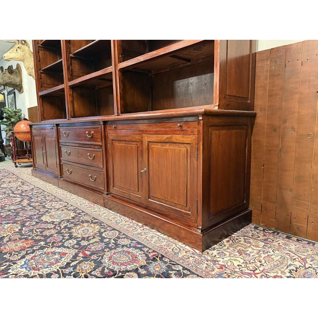 English Library Bookcase in Oak and Mahogany For Sale - Image 11 of 18