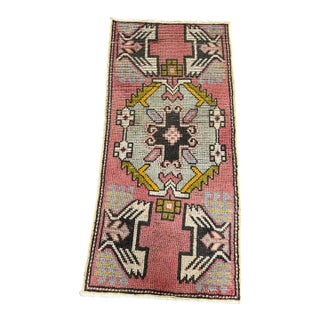 Turkish Yastik Rug 1'5" x 3'1" For Sale