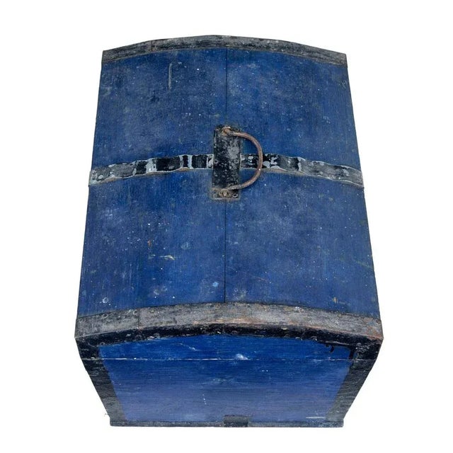 Small Mid 19th Century Swedish Dome Top Box For Sale - Image 5 of 9