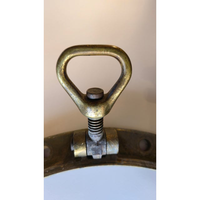 Museum-Quality 24" Antique Solid Bronze 4-Dog Porthole – Sf Oyster House Provenance (90 Lbs) For Sale In Mobile - Image 6 of 13