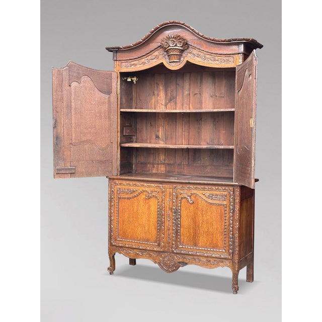 18th Century Louis XVI Oak 2-Body Buffet, Normandy, France, 1790 For Sale - Image 3 of 10