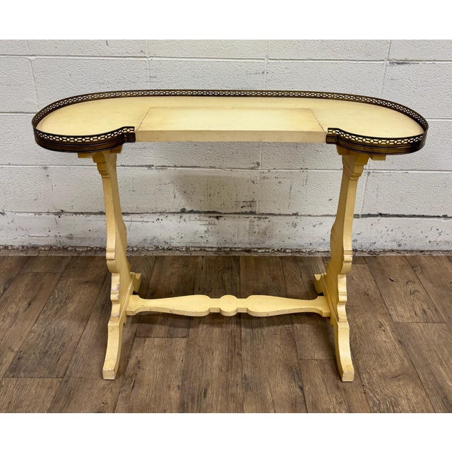 French Vintage French Louis XV Style Kidney Shaped Writing Desk Center Table Vanity For Sale - Image 3 of 12