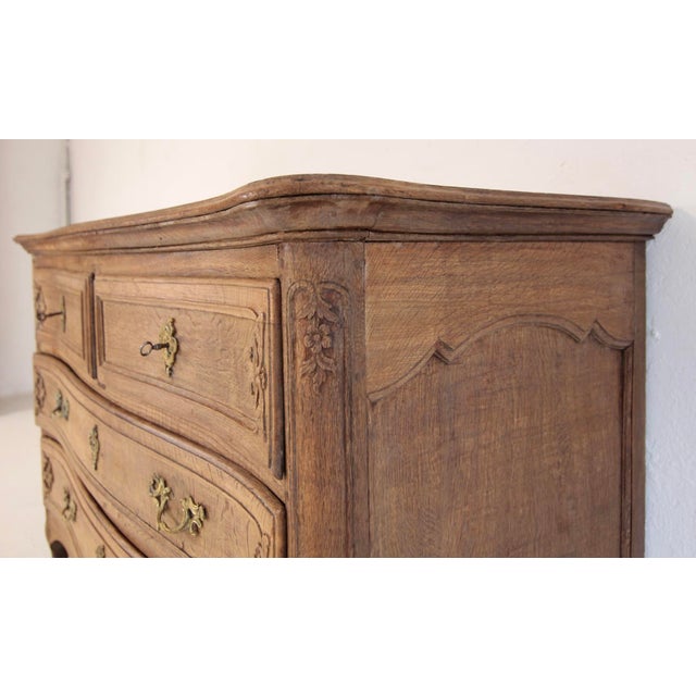 18th Century Liège Baroque Curved Chest of Drawers For Sale - Image 12 of 18