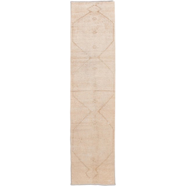 1960s Vintage Beige Turkish Handmade Tribal Wool Runner For Sale - Image 9 of 9