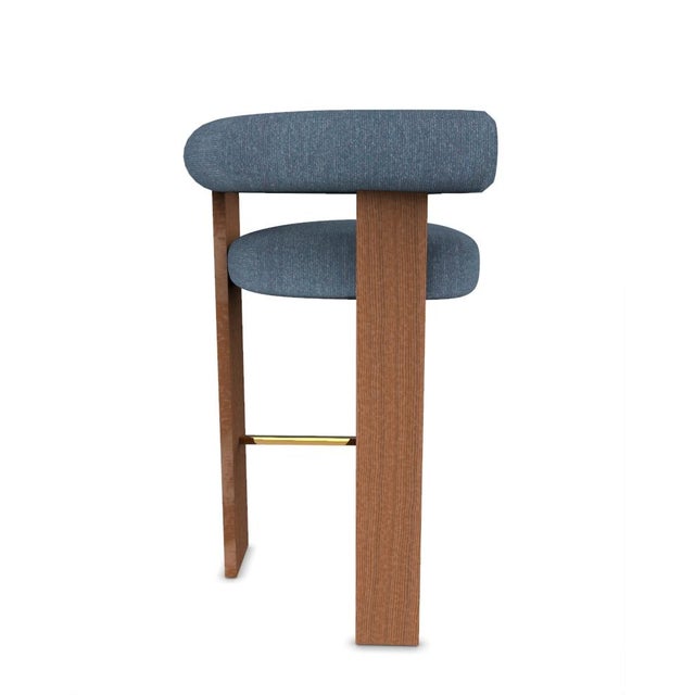 A chair that mixes both modern and classical design approaches. Designed to hug the body, durable and solid chair features...