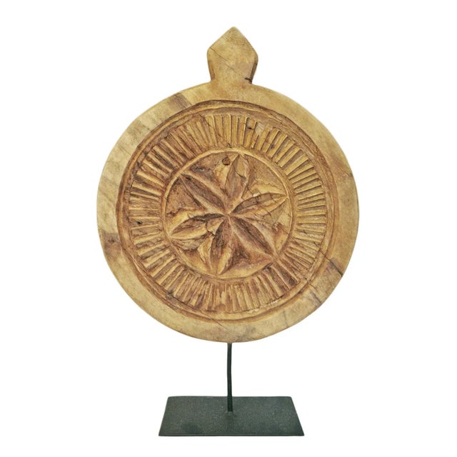 Wood Vintage Wood Medallion on Stand For Sale - Image 7 of 7