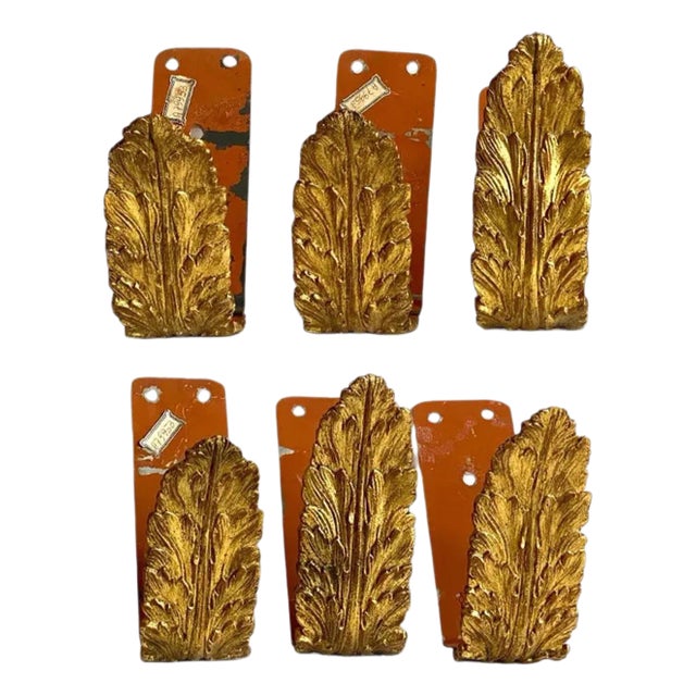 Set Italian Palladio Gilt and Painted TolewareFoliate Curtain Tie-Backs (6 Pieces) For Sale