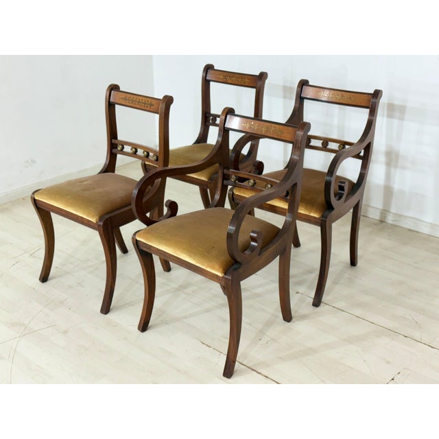 Colonial-Style Dining Chairs in Mahogany, Set of 4 For Sale - Image 4 of 15
