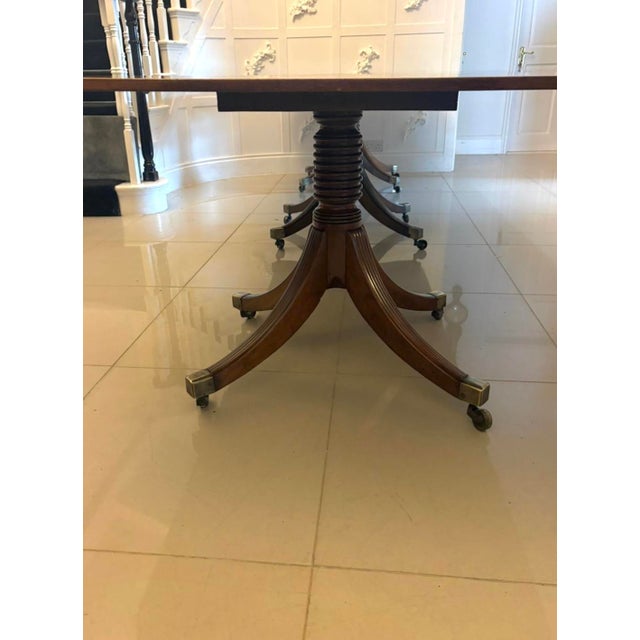 Antique Georgian Figured Mahogany 3-Pillar Extending Dining Table, 1800s For Sale - Image 11 of 15