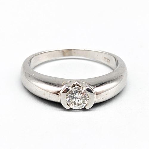 18 Karat White Gold Ring with Diamond For Sale - Image 4 of 4