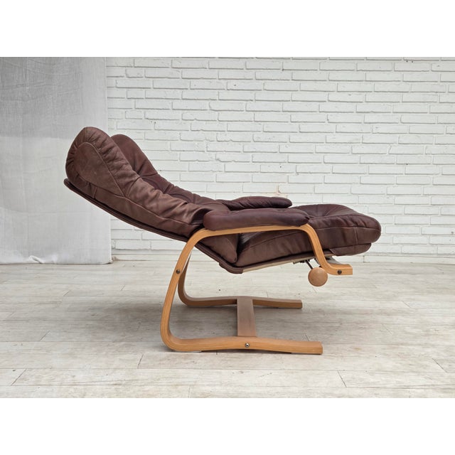 Brown Scandinavian Adjustable Armchair in Furniture Leather and Bentwood, 1970s For Sale - Image 8 of 18