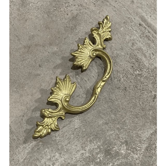 Good condition please check pictures for measuraments comes with screws Elevate your furniture restoration project with...