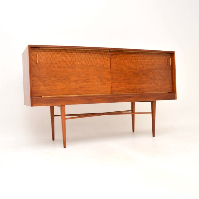 Vintage Sideboard by Robert Heritage for Heals, 1950s For Sale - Image 13 of 13