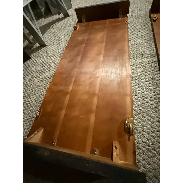 Ethan Allen Avenue Collection Cherry Dining Table (Transitional) For Sale - Image 9 of 12