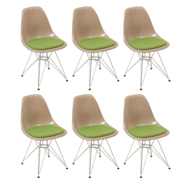 Fiberglas Sidechairs with Eiffelbase by Charles & Ray Eames for Herman Miller, 1970s, Set of 6 For Sale