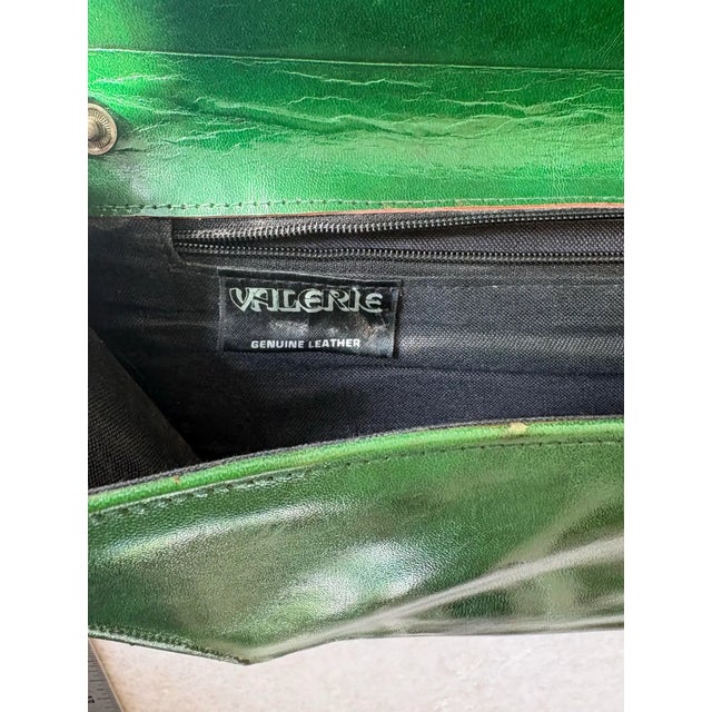 Mid 20th Century Vintage Kelly Green Leather Mid Century Envelope Clutch Purse by Vailerie For Sale - Image 5 of 6