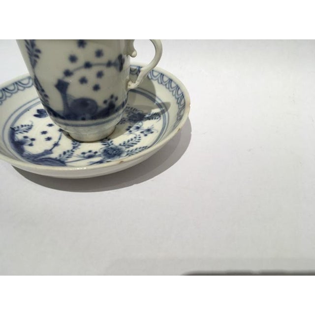 Mid-19th Century Porcelain Cup with Dish in White and Blue, Vienna For Sale - Image 4 of 18