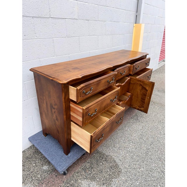 Ethan Allen 1990s Ethan Allen French Provincial Country 9-Drawer Dresser⚡️ For Sale - Image 4 of 12