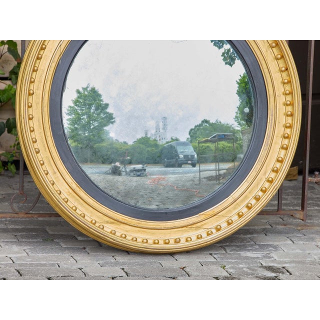 Gold Large 19th Century English Giltwood Convex Mirror With Ebonized Inner Trim For Sale - Image 8 of 10