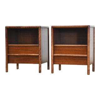1950s Robsjohn Gibbings for Widdicomb Nightstands - a Pair For Sale