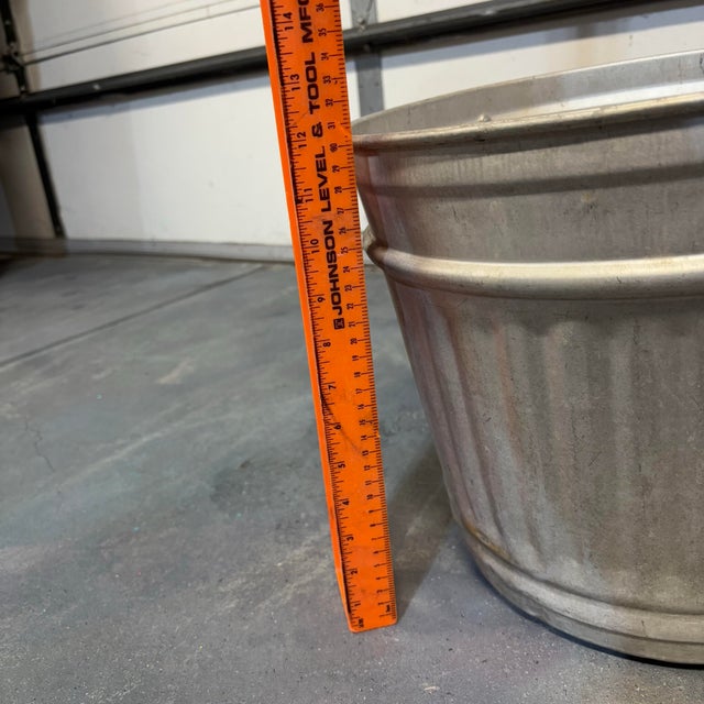 English Bucket Galvanized Metal Wash Tub For Sale - Image 10 of 12