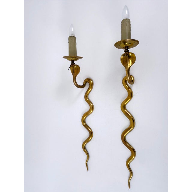 Maison Jansen Vintage Cast Brass Cobra Wall Lamps from Maison Jansen, 1960s, Set of 2 For Sale - Image 4 of 18